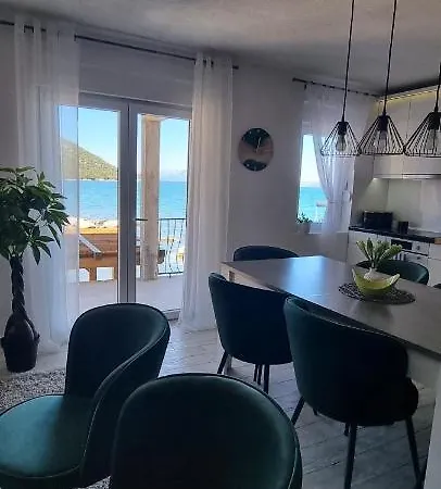 Private Villa By The Sea Zuljana Exterior photo
