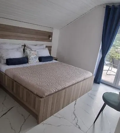 Private Villa By The Sea Zuljana Exterior photo